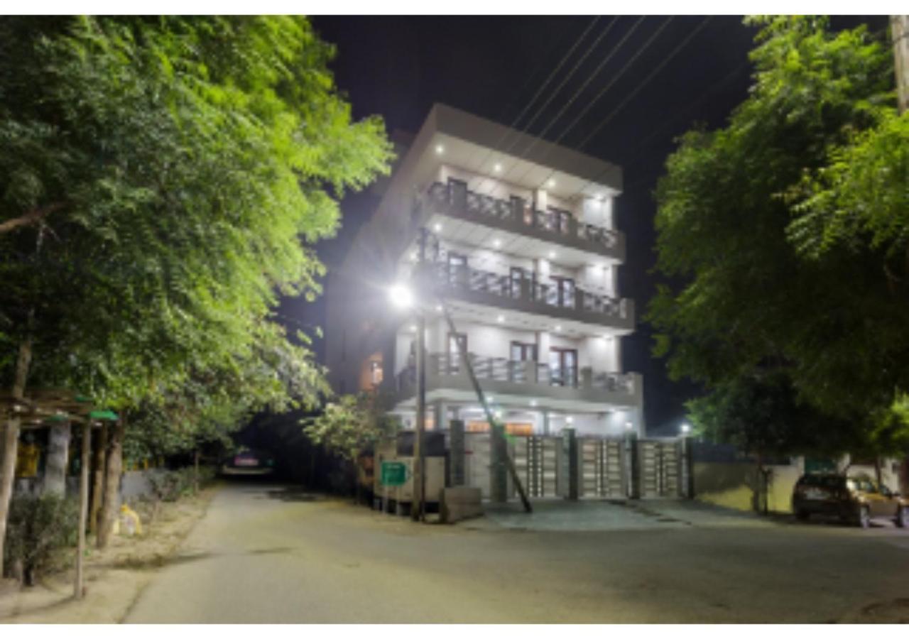 Olive Service Apartments - City Centre Noida Exterior photo