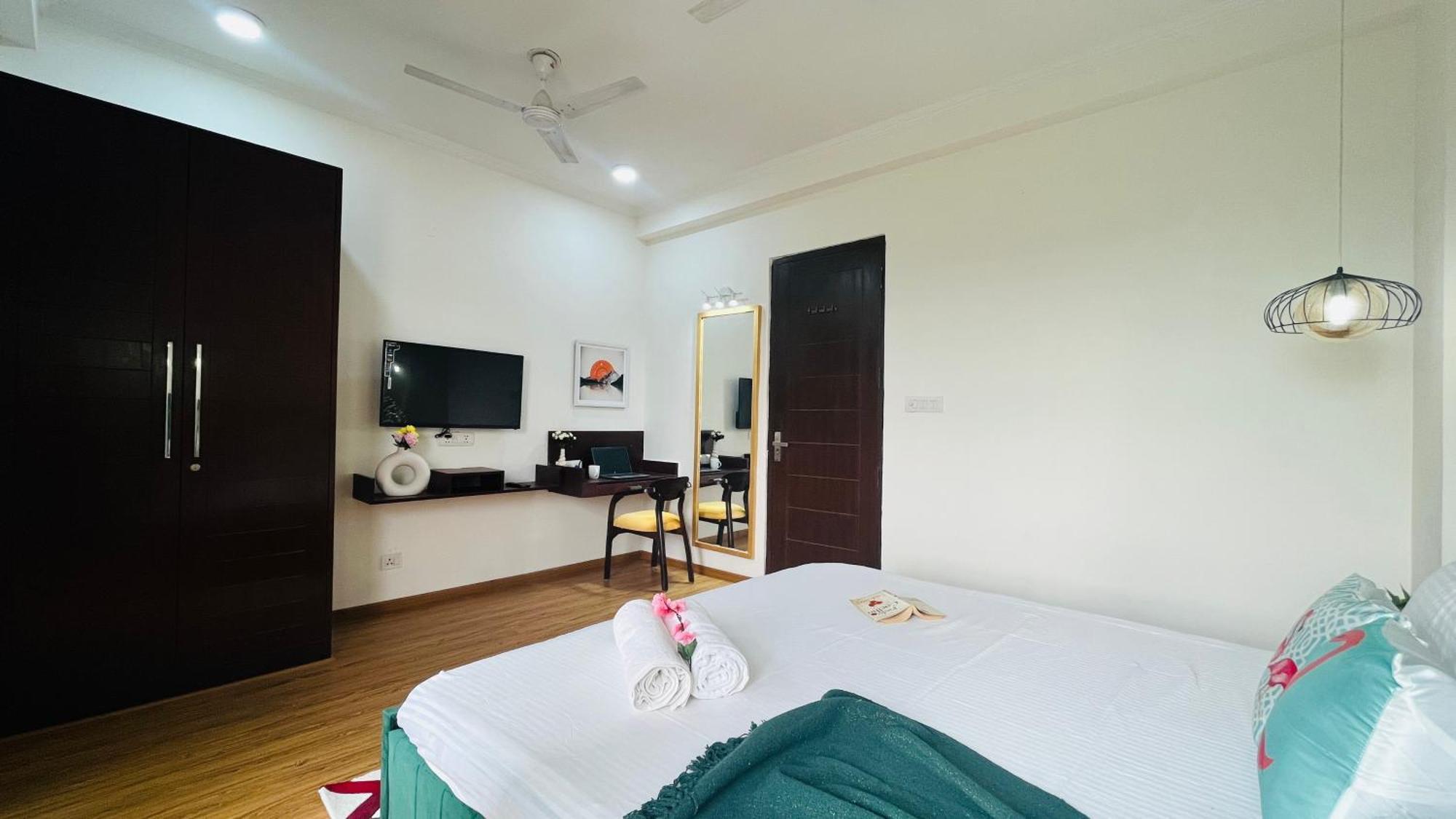 Olive Service Apartments - City Centre Noida Room photo